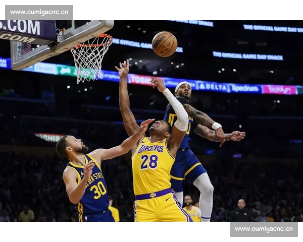 篮球比赛全程数据解析与关键转折点走势深度分析 篮球比赛全程数据解析与关键转折点走势深度分析